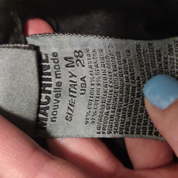 Black ripped jeans shorts - Picture 4 of 4